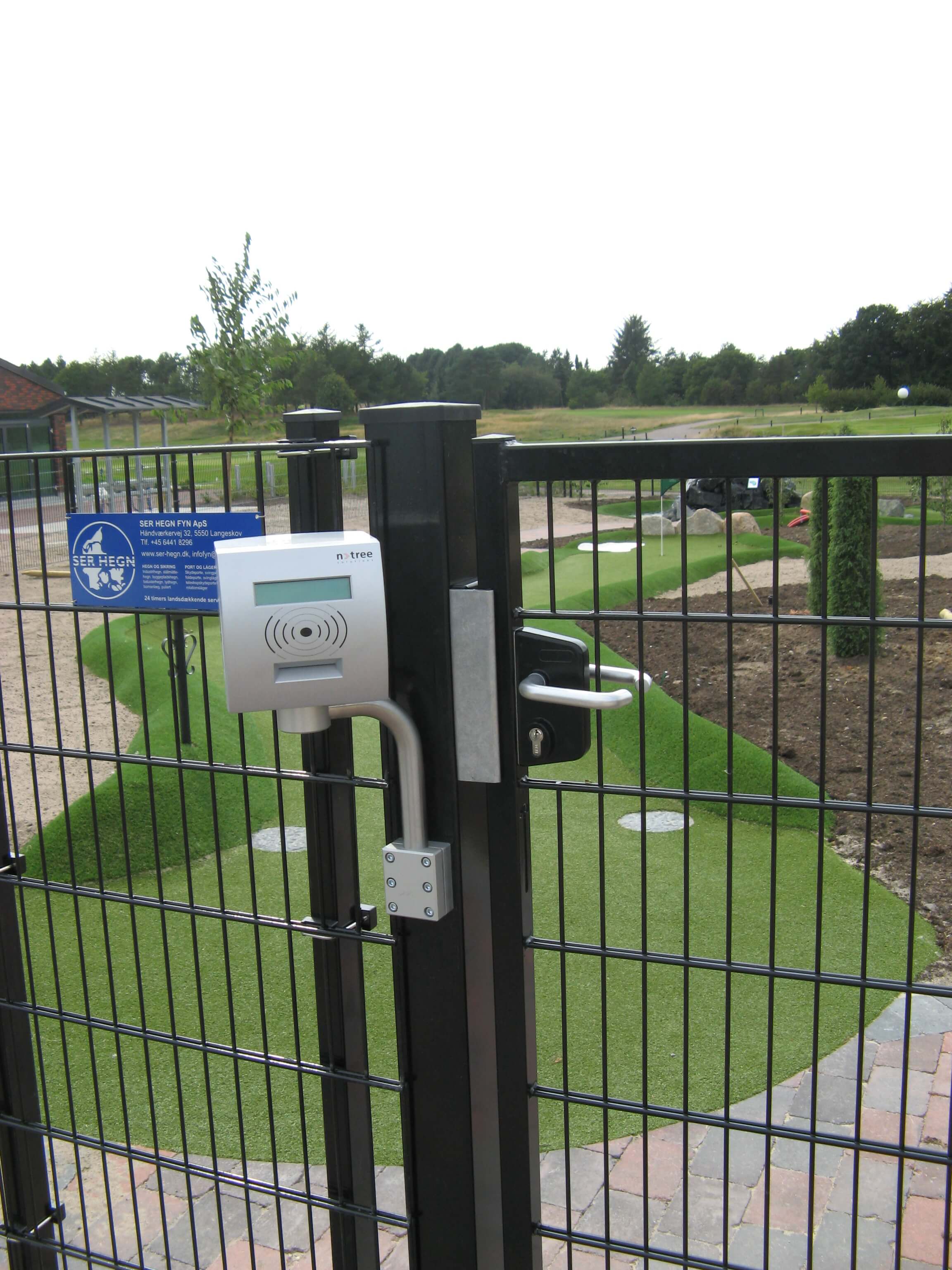 Golf Resort billetsystem med adgangskontrol og kortlaeser 1 – Via System